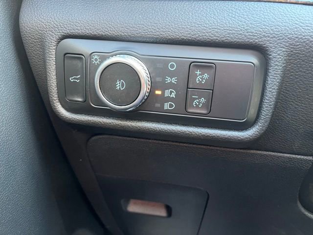 Certified 2022 Ford Explorer ST-Line w/ Class IV Trailer Tow Package image 43