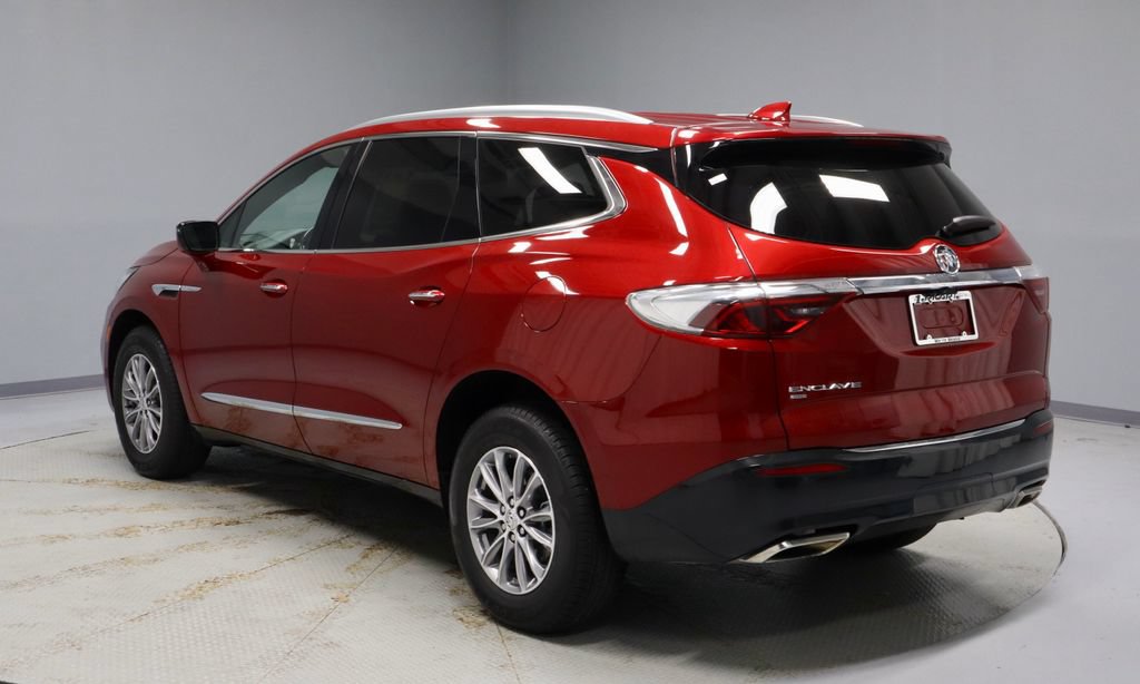 Used 2024 Buick Enclave Premium AWD/4WD image 10