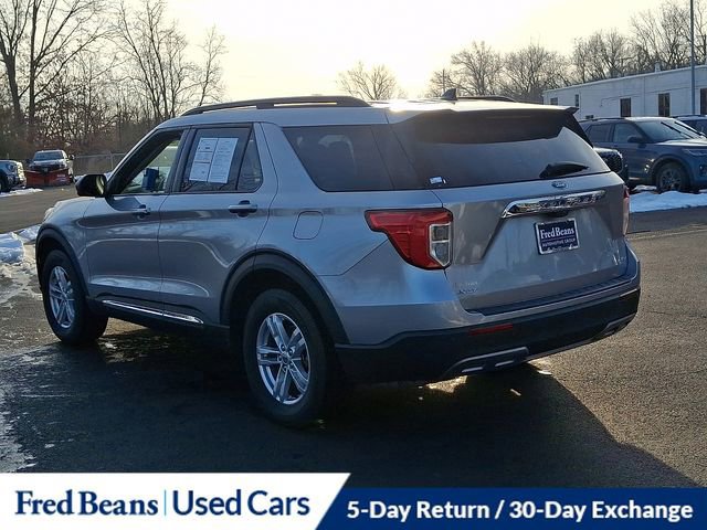 Certified 2022 Ford Explorer XLT w/ Equipment Group 202A image 5