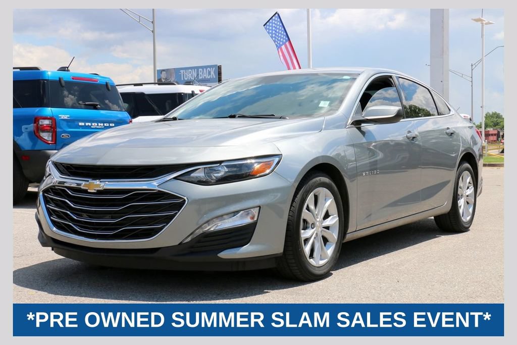 Used 2025 Chevrolet Malibu LT FWD image 1