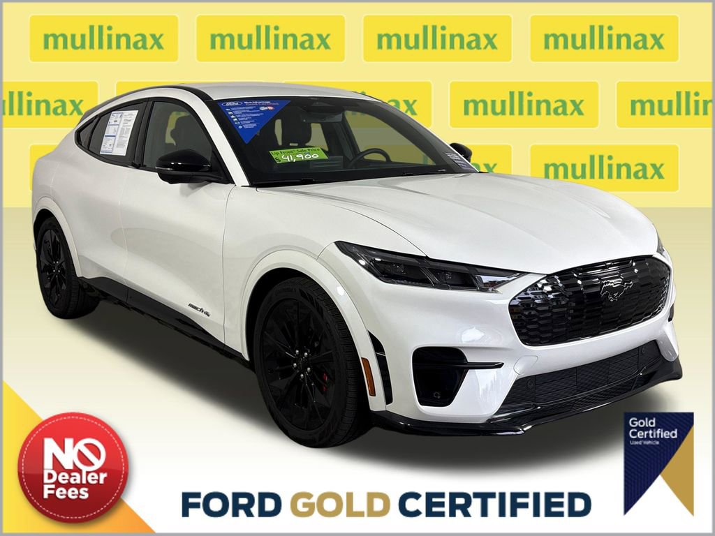 Certified 2025 Ford Mustang Mach-E GT image 1