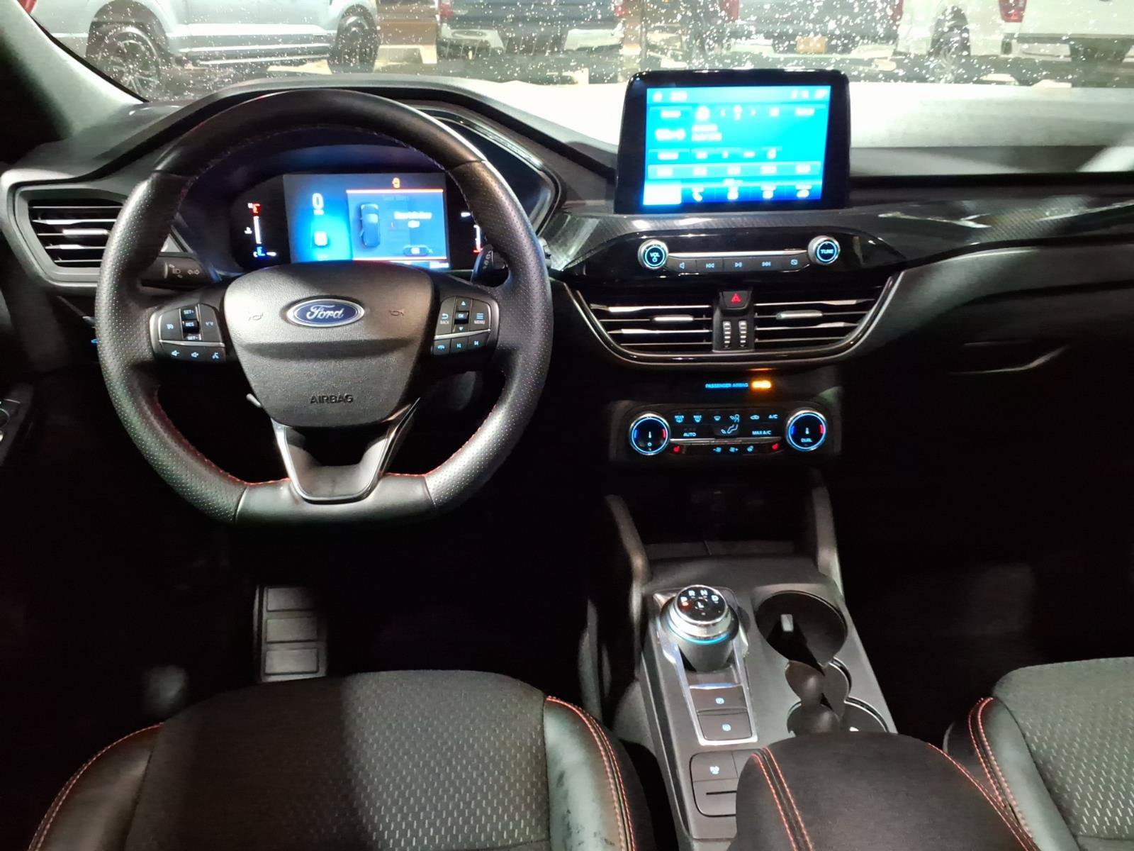 Certified 2025 Ford Escape ST-Line Select AWD/4WD image 14
