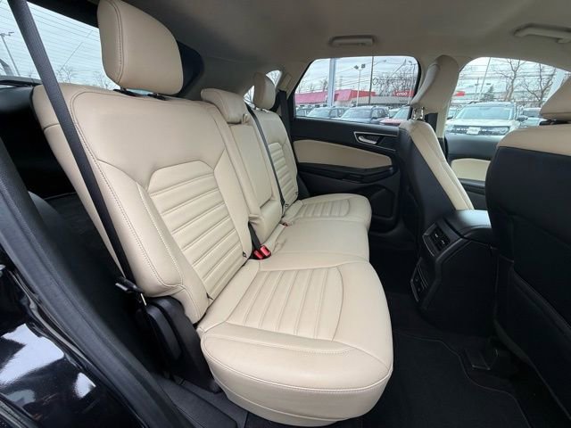 Certified 2022 Ford Edge SEL w/ Convenience Package AWD/4WD image 16