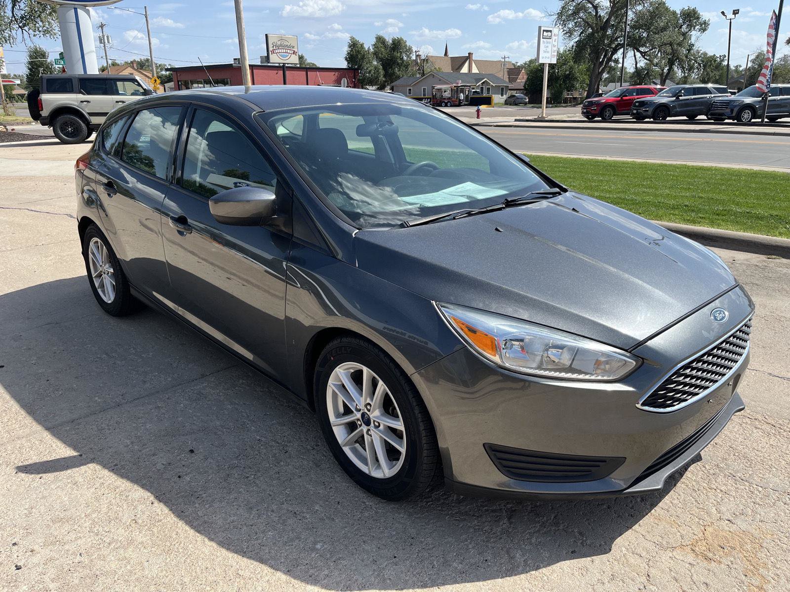 Certified 2018 Ford Focus SE FWD image 6