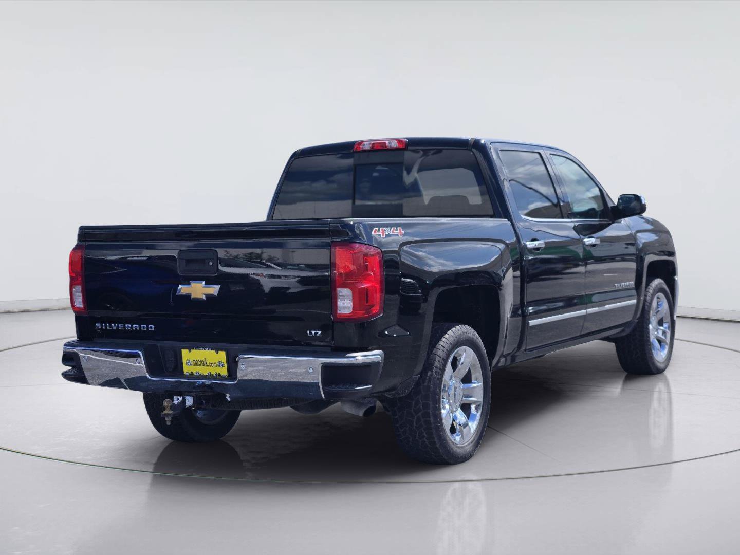 Used 2017 Chevrolet Silverado 1500 LTZ w/ Sport Package AWD/4WD image 6