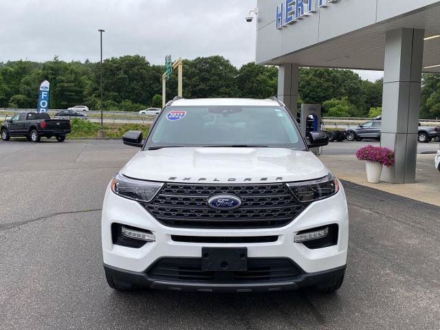 Certified 2022 Ford Explorer XLT w/ Equipment Group 202A AWD/4WD image 2