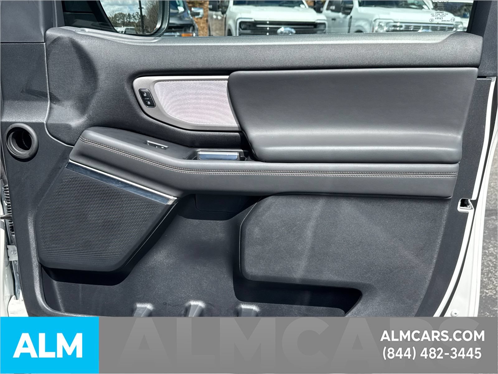 Certified 2025 Ford Expedition Active AWD/4WD image 17