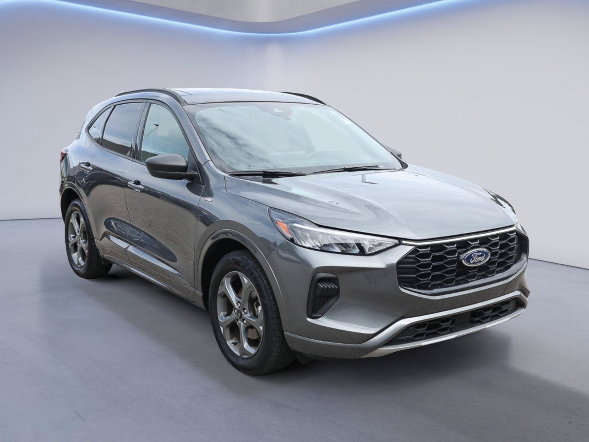 Certified 2023 Ford Escape ST-Line w/ Tech Pack #1 AWD/4WD image 1