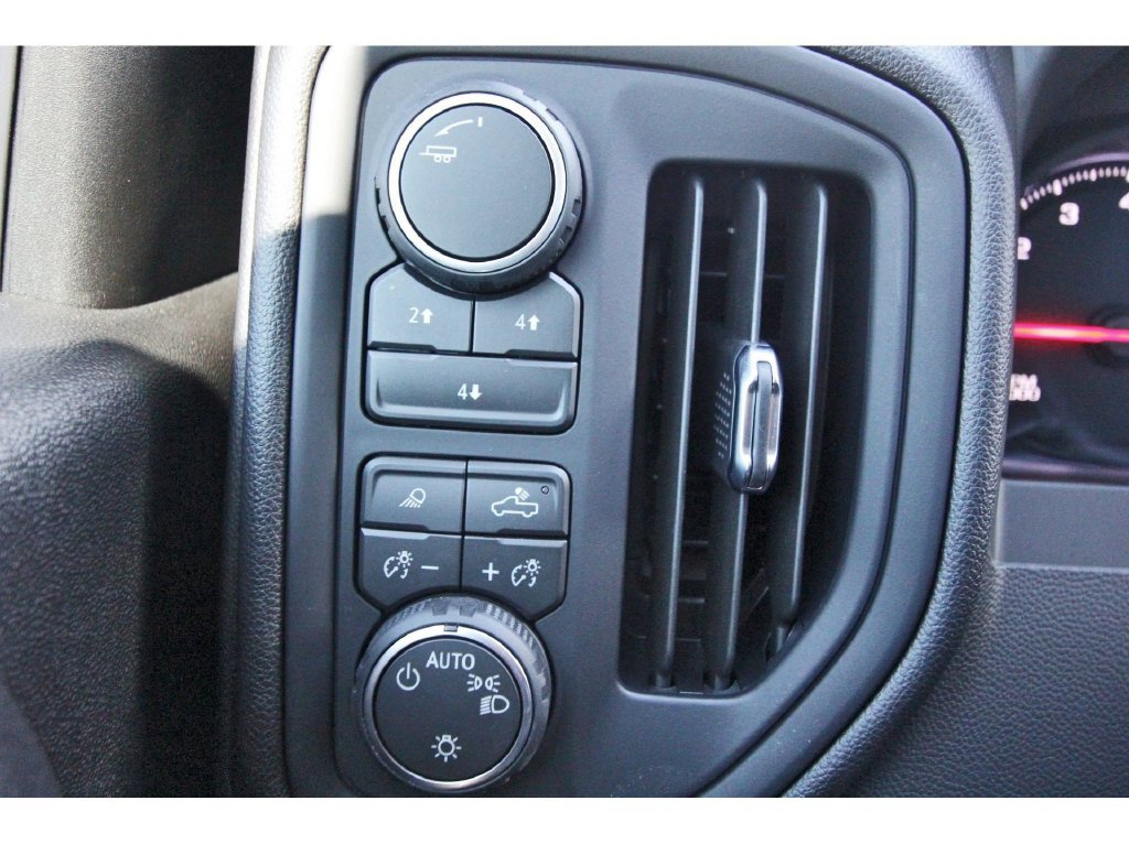 Used 2026 Chevrolet Silverado 2500 Custom w/ Custom Value Package AWD/4WD image 24