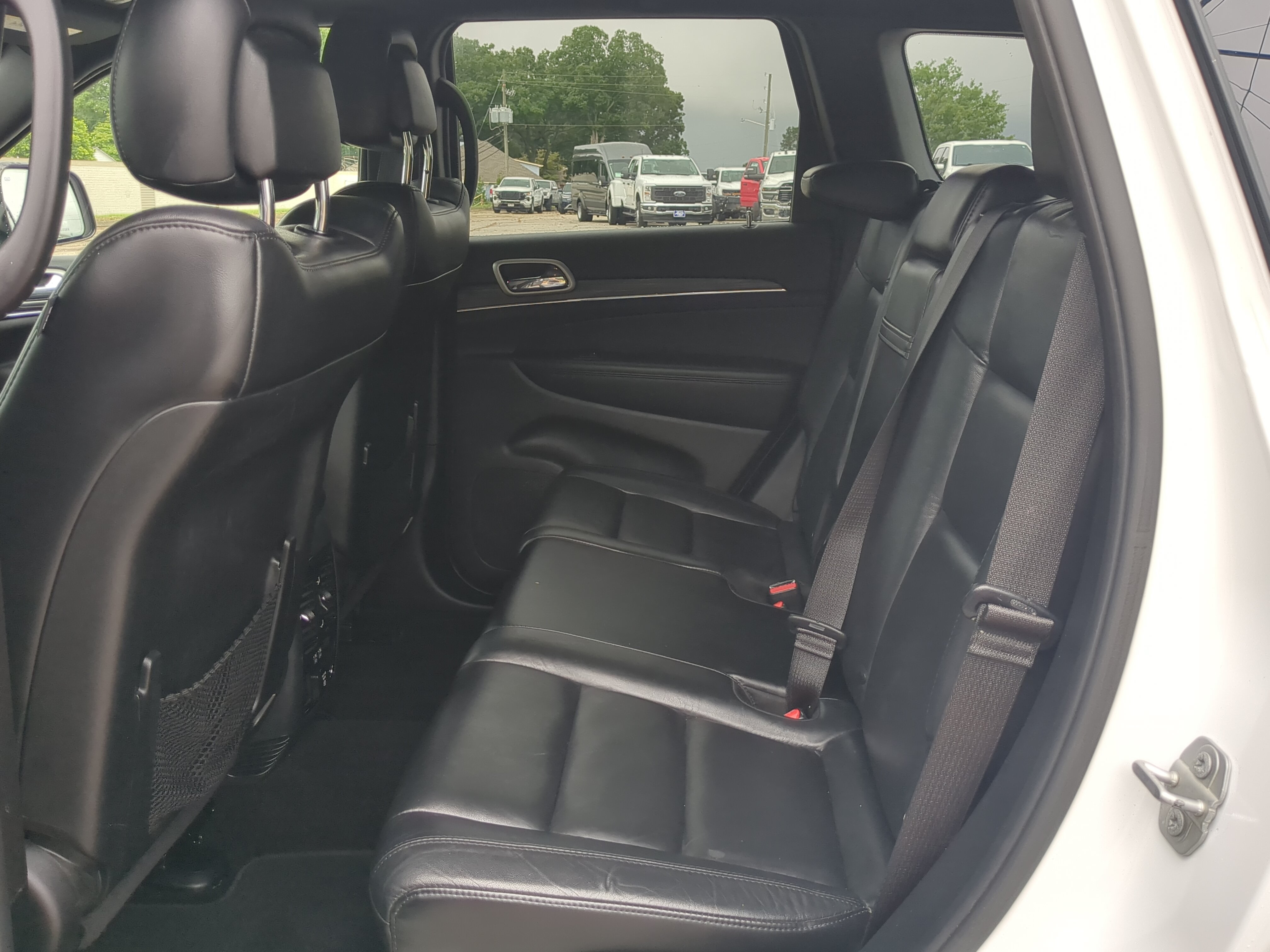 Used 2020 Jeep Grand Cherokee Limited AWD/4WD image 12
