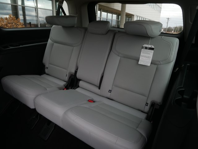 Certified 2025 Ford Expedition Max Platinum w/ Driver's Package AWD/4WD image 19