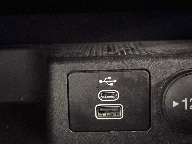 Certified 2024 Ford Escape Active AWD/4WD image 35