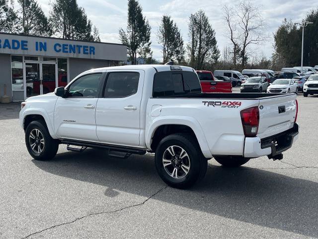 Used 2019 Toyota Tacoma TRD Sport image 4
