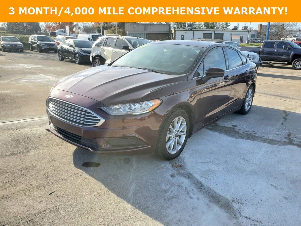 Certified 2017 Ford Fusion SE image 2