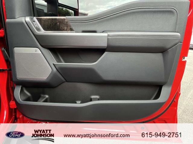 Certified 2025 Ford F450 Lariat w/ Chrome Package image 26