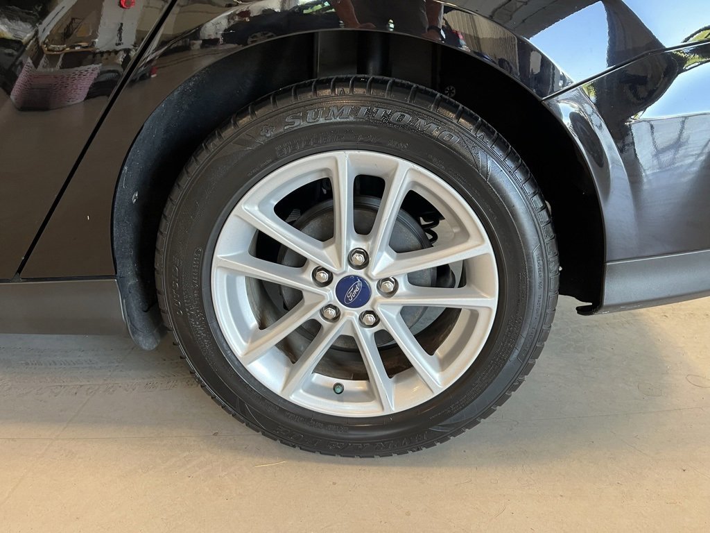Certified 2018 Ford Focus SE image 10