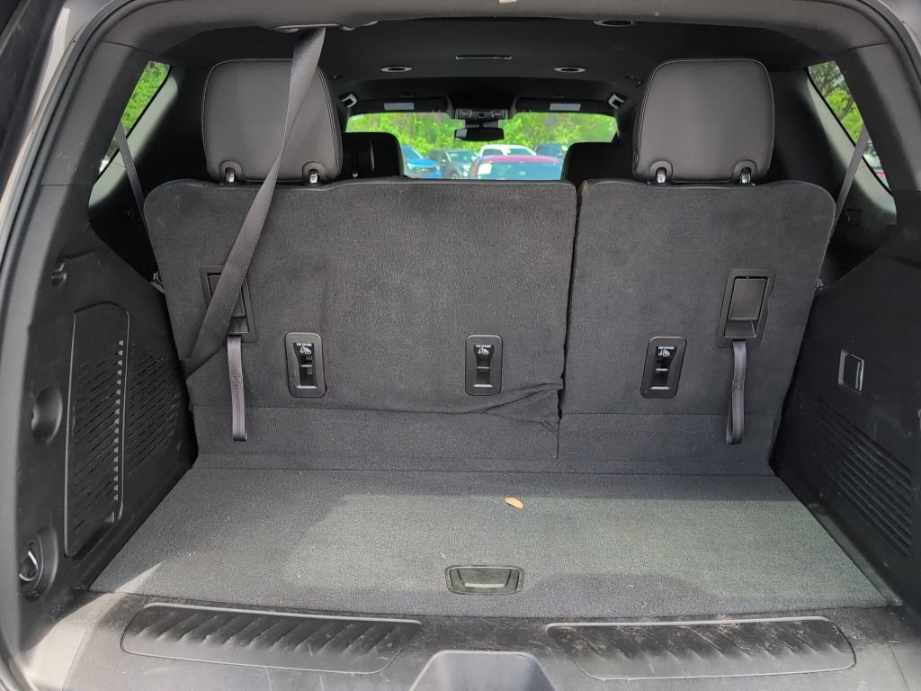 Used 2023 Chevrolet Tahoe LT RWD image 13