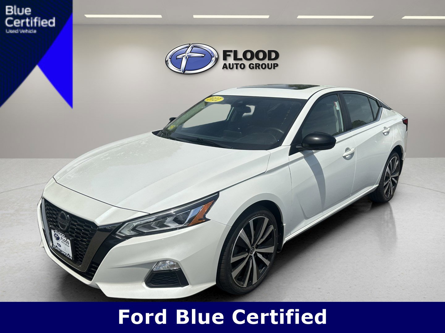 Used 2021 Nissan Altima 2.5 SR w/ SR Premium Package AWD/4WD image 3