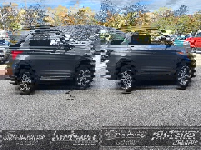 Certified 2022 Ford Explorer XLT w/ Equipment Group 202A image 20