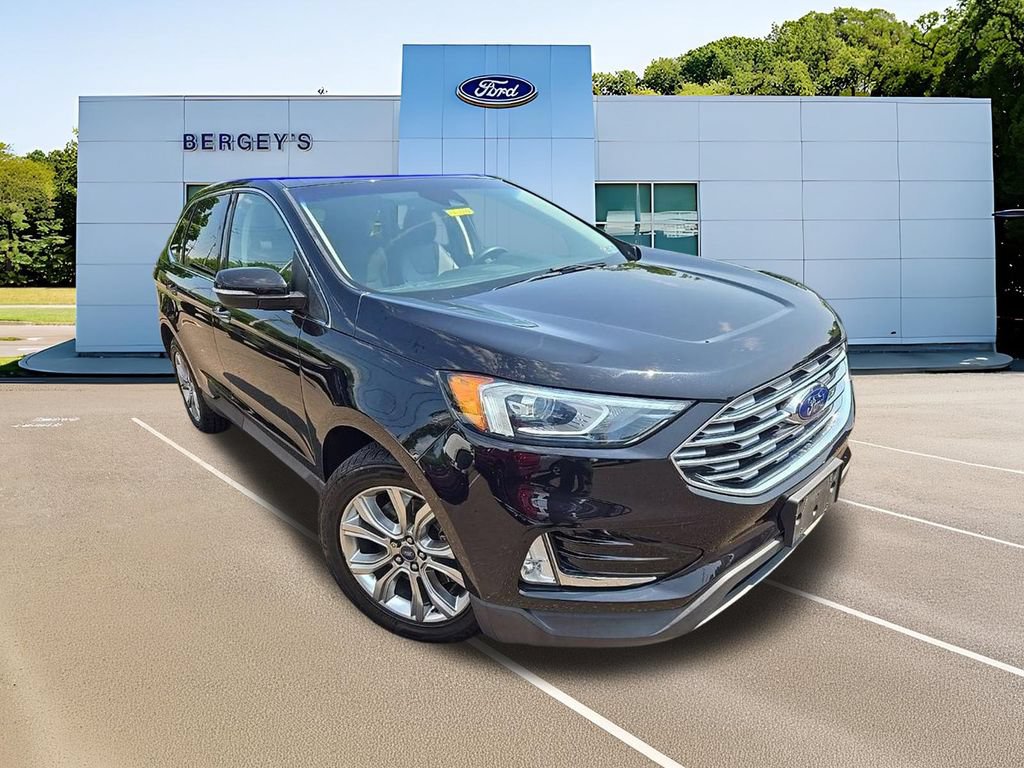 Certified 2019 Ford Edge Titanium w/ Cold Weather Package AWD/4WD image 3