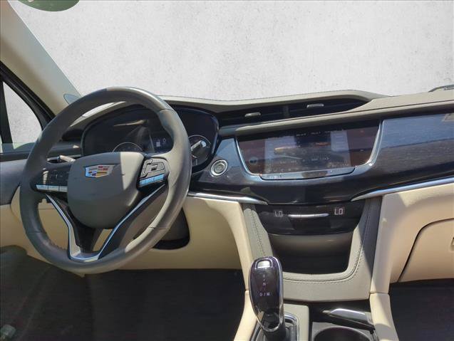 Used 2024 Cadillac XT6 Premium Luxury FWD image 27
