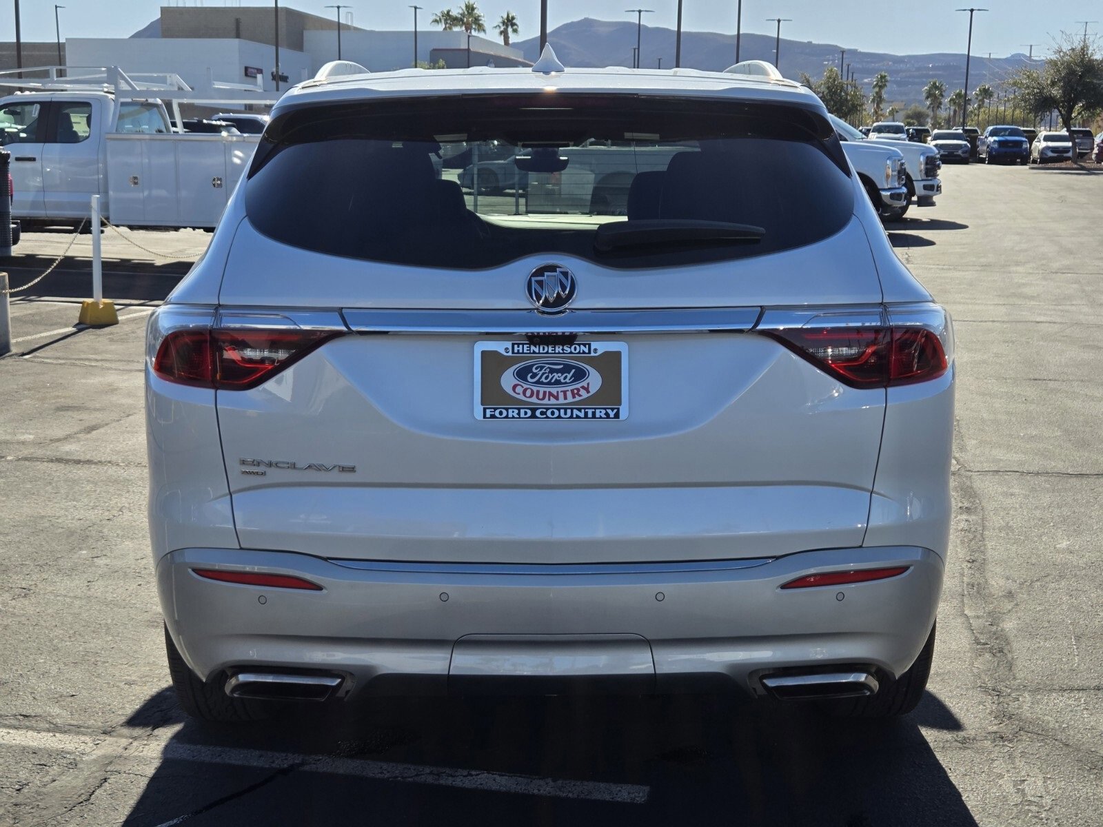 Used 2022 Buick Enclave Premium w/ Experience Buick Package image 4