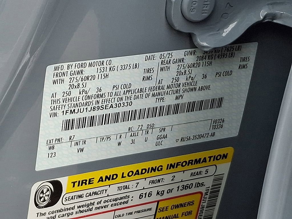 Certified 2025 Ford Expedition Active image 28