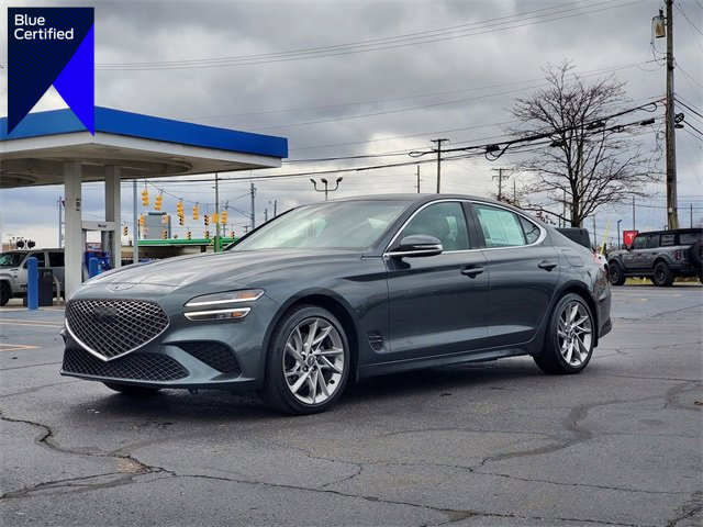 Used 2022 Genesis G70 2.0T image 1
