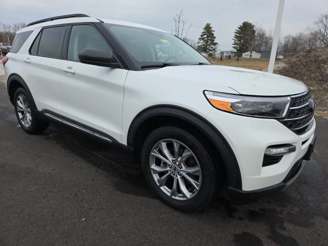 Certified 2023 Ford Explorer XLT w/ Equipment Group 202A image 1