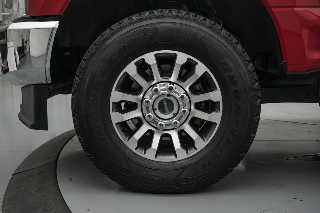Certified 2022 Ford F250 Lariat w/ FX4 Off-Road Package AWD/4WD image 11