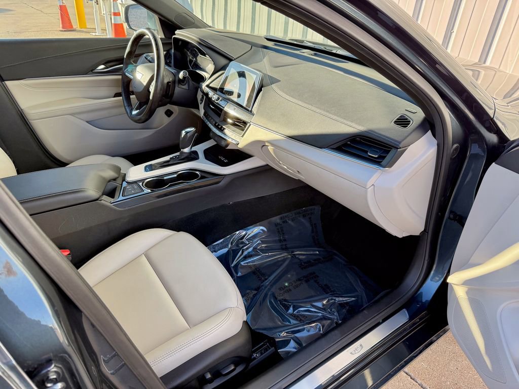 Used 2021 Cadillac CT4 Luxury w/ Sun And Sound Package image 18