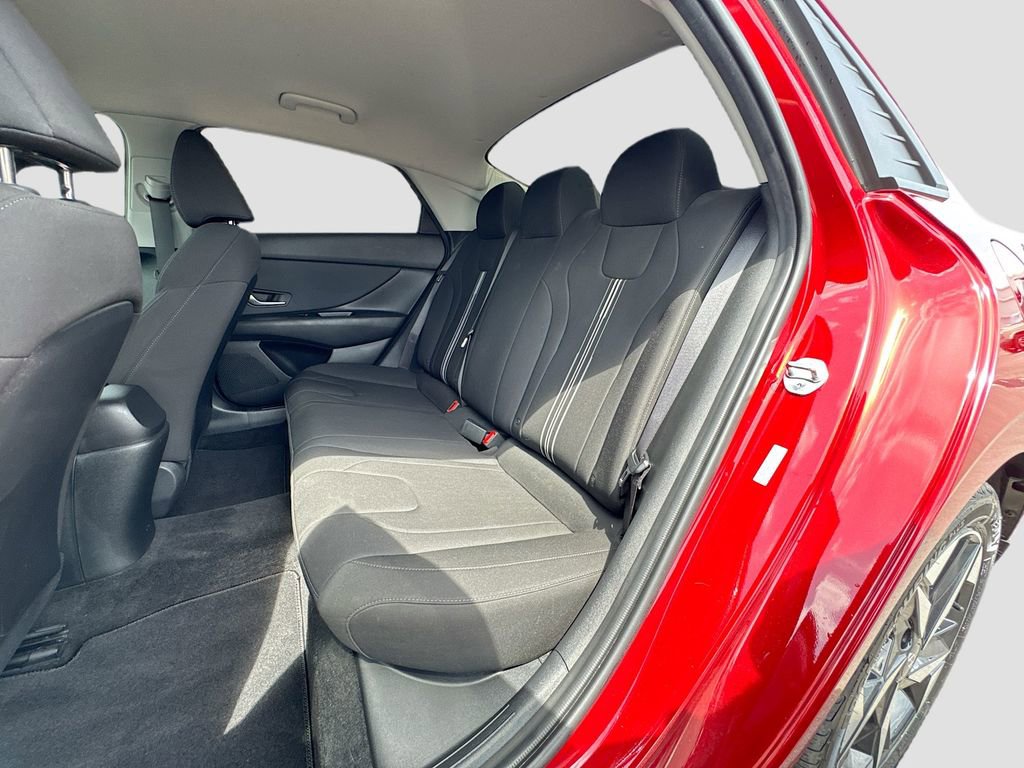 Used 2023 Hyundai Elantra SEL w/ Convenience Package FWD image 23