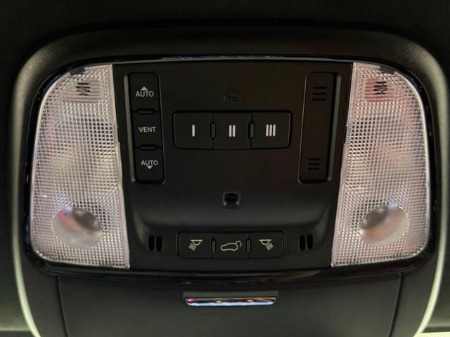 Used 2023 Dodge Durango SRT Hellcat AWD/4WD image 33