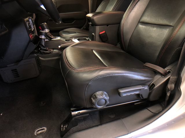 Used 2020 Jeep Wrangler Unlimited Rubicon AWD/4WD image 11