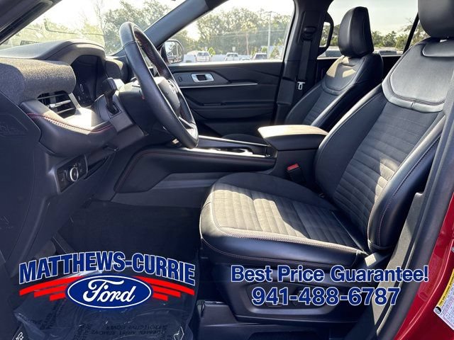 Certified 2025 Ford Explorer ST-Line w/ ST-Line Street Pack AWD/4WD image 9