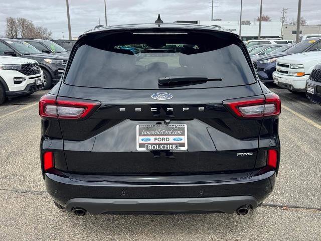 Certified 2023 Ford Escape ST-Line w/ Tech Pack #1 AWD/4WD image 4