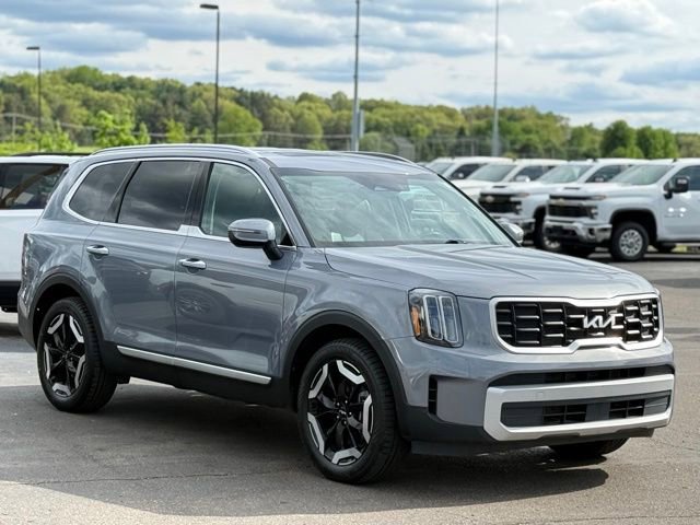 Used 2025 Kia Telluride S FWD image 34