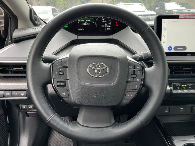 Used 2025 Toyota Prius Limited w/ Limited Premium Package FWD image 14