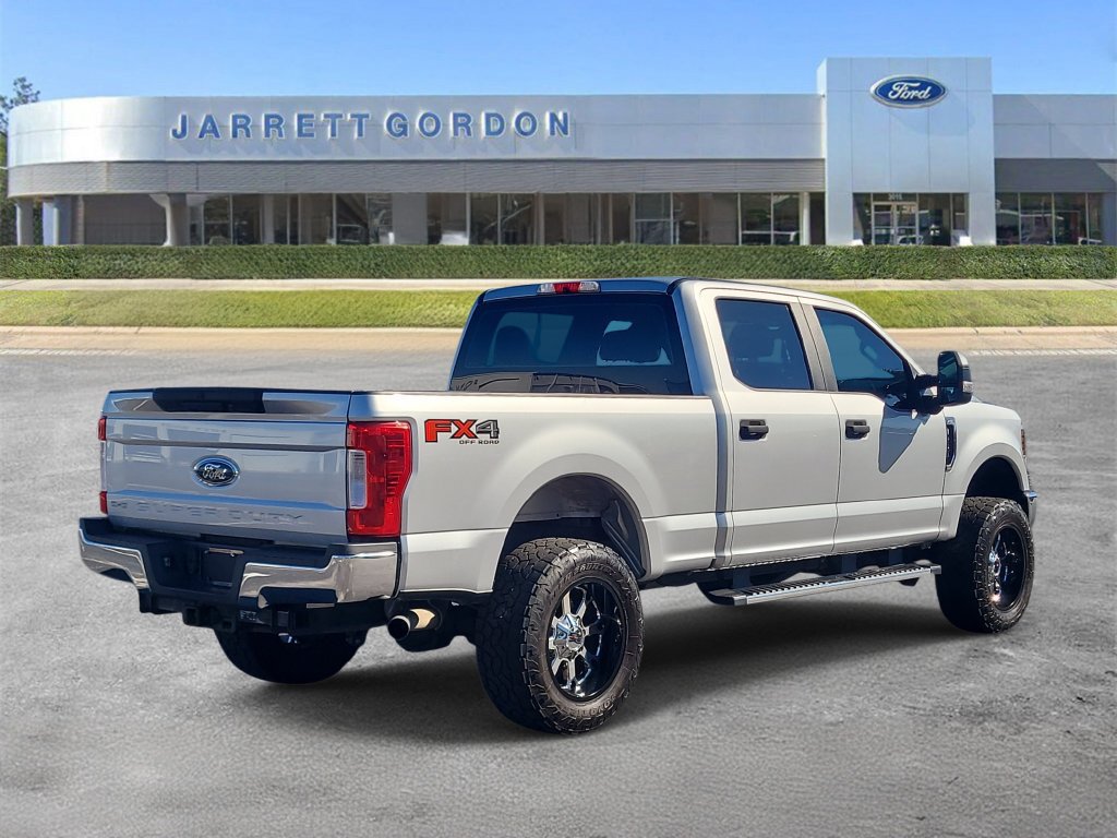 Certified 2019 Ford F250 XL w/ STX Appearance Package AWD/4WD image 4