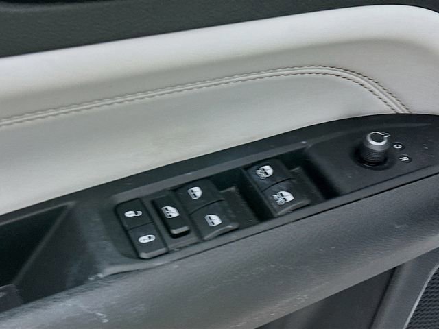 Used 2023 Jeep Compass Limited image 24