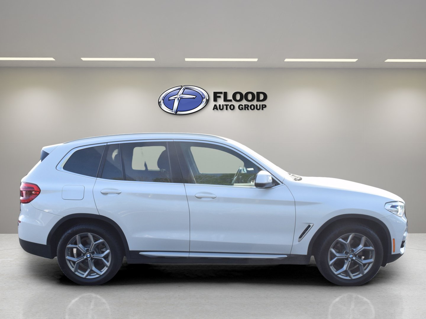 Used 2020 BMW X3 xDrive30i w/ Driving Assistance Package AWD/4WD image 3