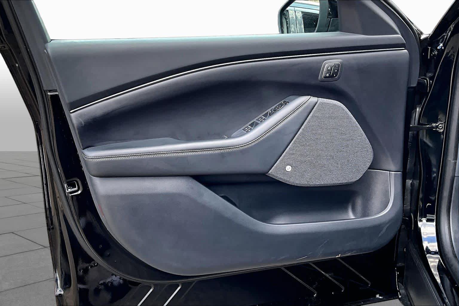 Certified 2025 Ford Mustang Mach-E Premium RWD image 26