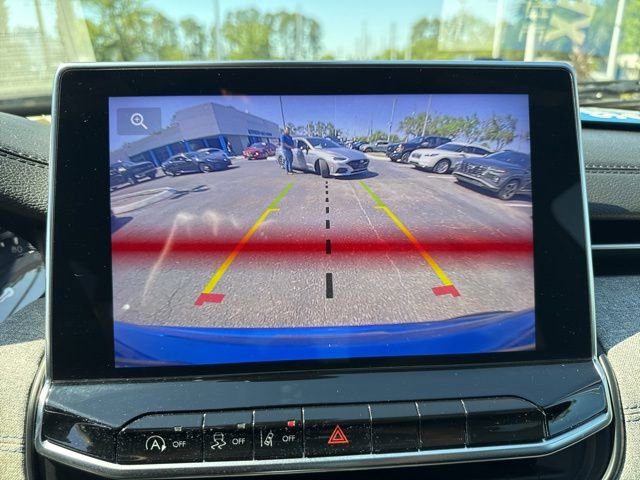 Used 2024 Jeep Compass Latitude AWD/4WD image 22