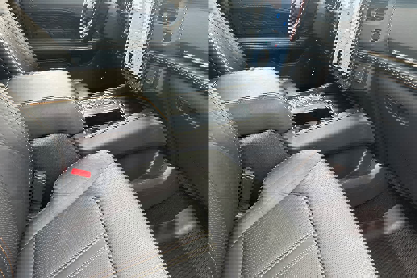 Certified 2023 Ford Expedition Platinum image 17