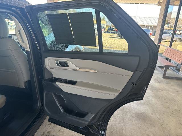 Certified 2025 Ford Explorer Active w/ Active Comfort Package RWD image 25