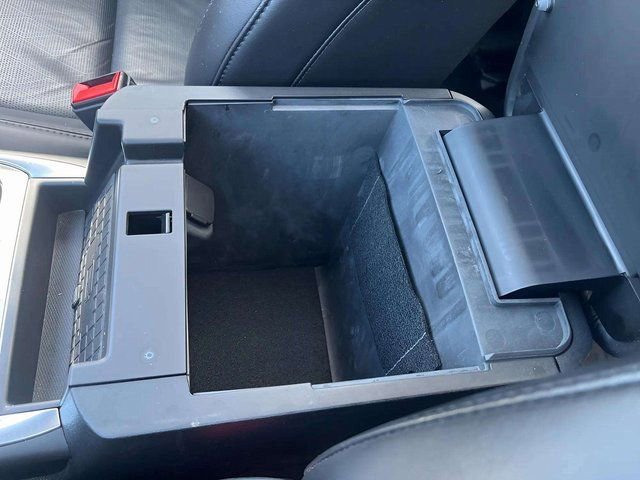 Certified 2023 Ford Explorer Platinum w/ Premium Technology Package image 40