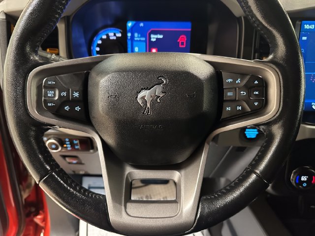 Certified 2023 Ford Bronco Badlands w/ Sasquatch Package AWD/4WD image 10