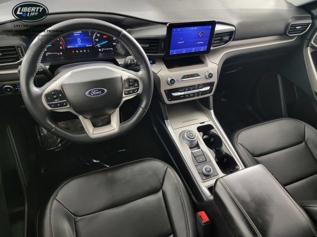 Certified 2023 Ford Explorer XLT w/ Equipment Group 202A AWD/4WD image 36