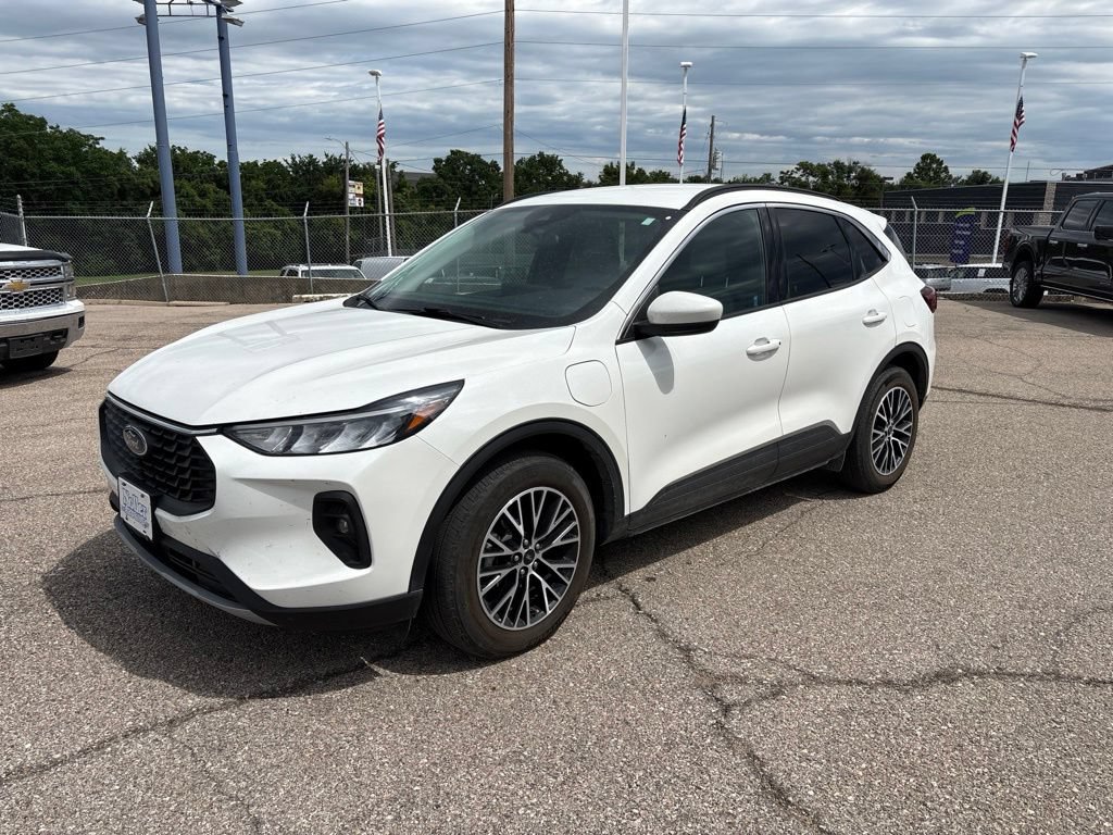 Certified 2023 Ford Escape SE FWD image 3