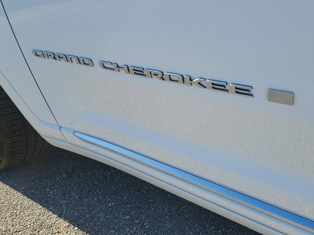 Used 2022 Jeep Grand Cherokee Summit image 9